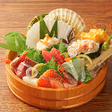 Assorted sashimi