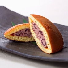 Dorayaki (two pancakes with red bean paste in between)