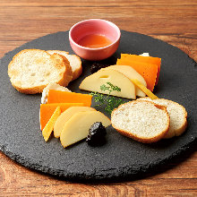 Assorted cheese, 3 kinds