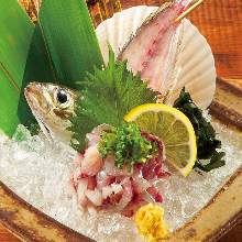 Finely chopped horse mackerel sashimi