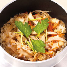 Kamameshi (pot rice)