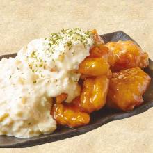 Fried chicken with vinegar and tartar sauce