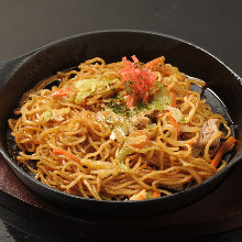 Yakisoba noodles with sauce