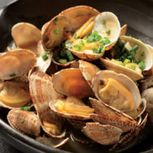 Grilled manila clams with butter