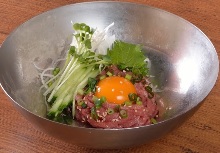 Horse meat tartare