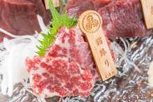 Fatty horse meat sashimi