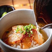Yellowtail rice bowl