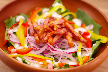 Bacon and spinach salad