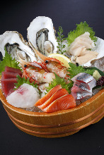 Assorted sashimi