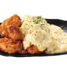 Fried chicken with vinegar and tartar sauce