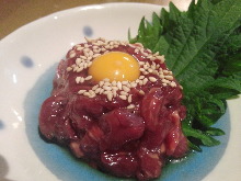 Horse meat tartare