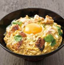 "Oyako" chicken and egg rice bowl