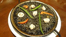 Squid ink paella