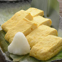 Japanese-style rolled omelet