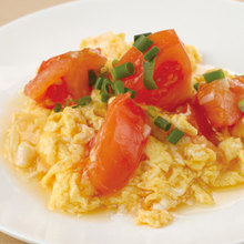 Stir-fried tomato and egg