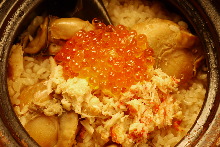 Crab kamameshi (pot rice) 