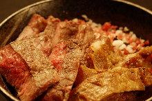 Niku-don (meat rice bowl)