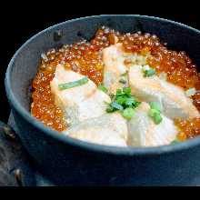 Kamameshi with Salmon and Salmon Roe