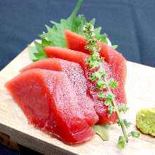 Tuna sashimi