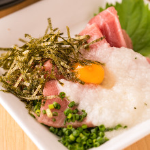 Tuna topped with grated Chinese yam