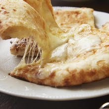 Cheese naan