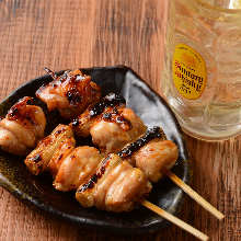 Negima (green onion pieces and chicken)