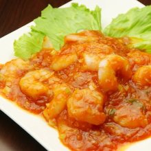 Stir-fried shrimp in chili sauce