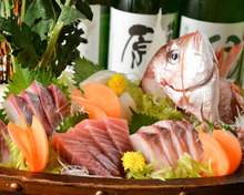 Assorted sashimi