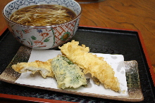 Buckwheat noodles with tempura