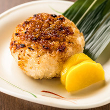 Grilled rice ball