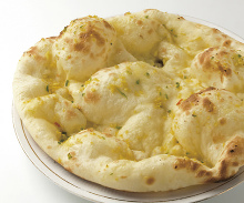 Garlic naan