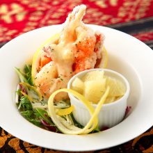 Fried shrimp dressed with mayonnaise