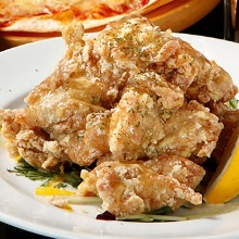 Fried chicken with tartar sauce