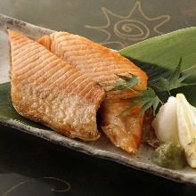 Grilled fatty salmon belly