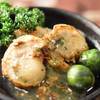 Scallop and parsley grilled with butter Scallop and parsley grilled with butter