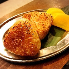 Grilled rice ball