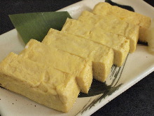 Japanese-style rolled omelet