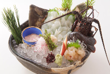 Live thread-sail filefish sashimi