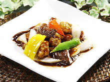 Sweet and sour pork with black vinegar