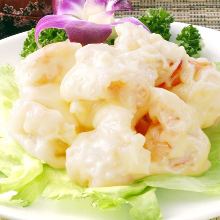 Fried shrimp dressed with mayonnaise