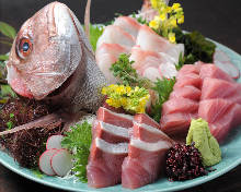 Assorted sashimi