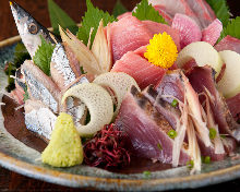 Assorted sashimi