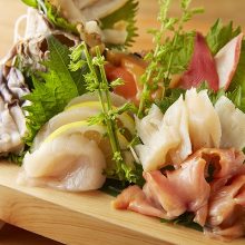 Assorted sashimi