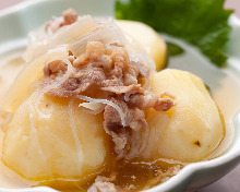 Nikujaga (simmered meat and potatoes)