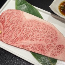 Grilled beef sirloin shabu-shabu