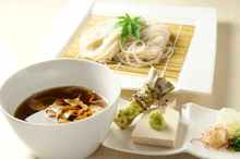 Buckwheat noodles dipped in a broth