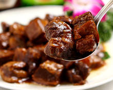 Simmered cubed meat