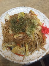 Yakisoba noodles