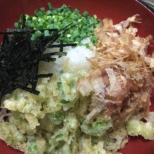 Buckwheat noodles with grated daikon radish