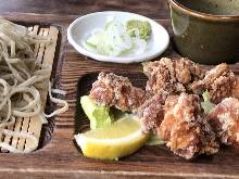 Buckwheat noodles served on a bamboo strainer